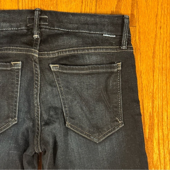 MOTHER Dark Wash Skinny Jeans Women’s Size 26 - Picture 6 of 6
